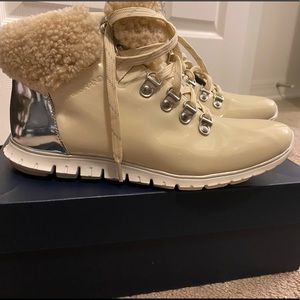 Zerogrand Genuine Shearling waterproof hiker-boot